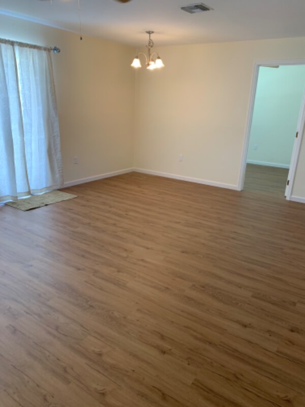 Building Photo - 147 Cedar St