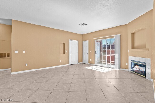 Building Photo - 4730 E Craig Rd