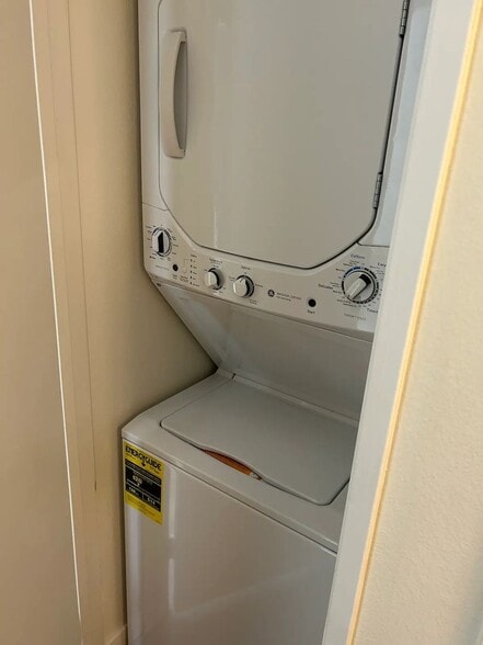 Building Photo - 23 Via Prado