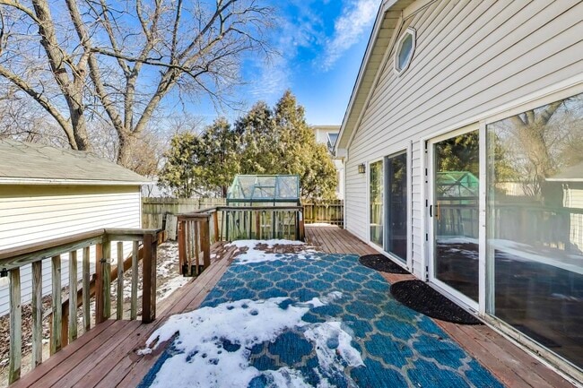 Building Photo - 440 W Main St