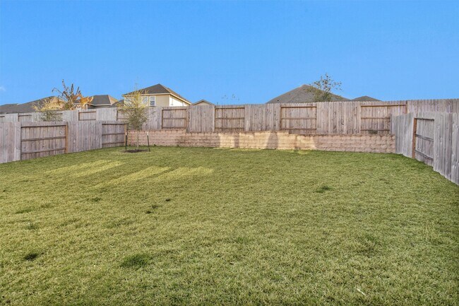 Building Photo - 17685 Martin Crk Ln