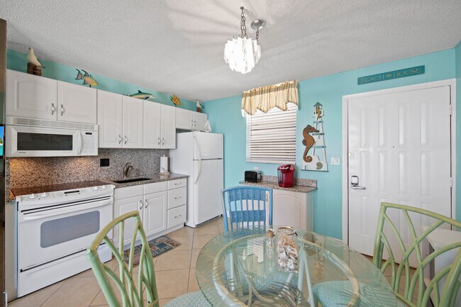 Building Photo - 5900 Bonita Beach Rd SW