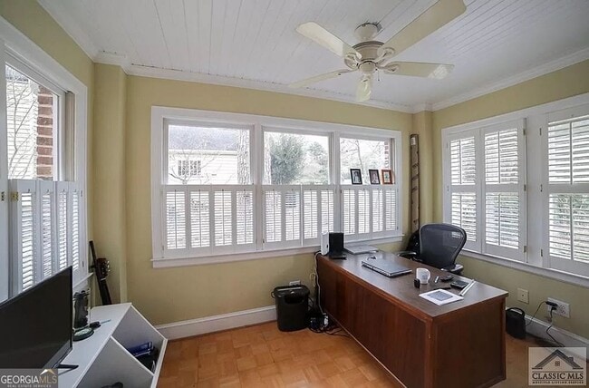 Building Photo - 482 Highland Ave