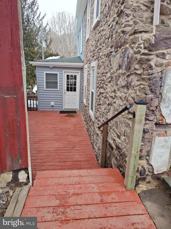 Building Photo - 824 Kintner Rd