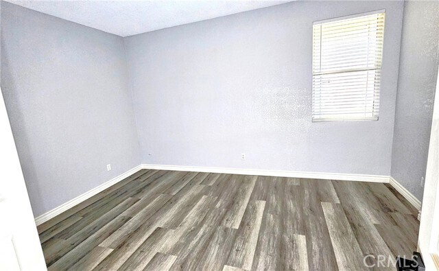 Building Photo - 17371 Redmaple St