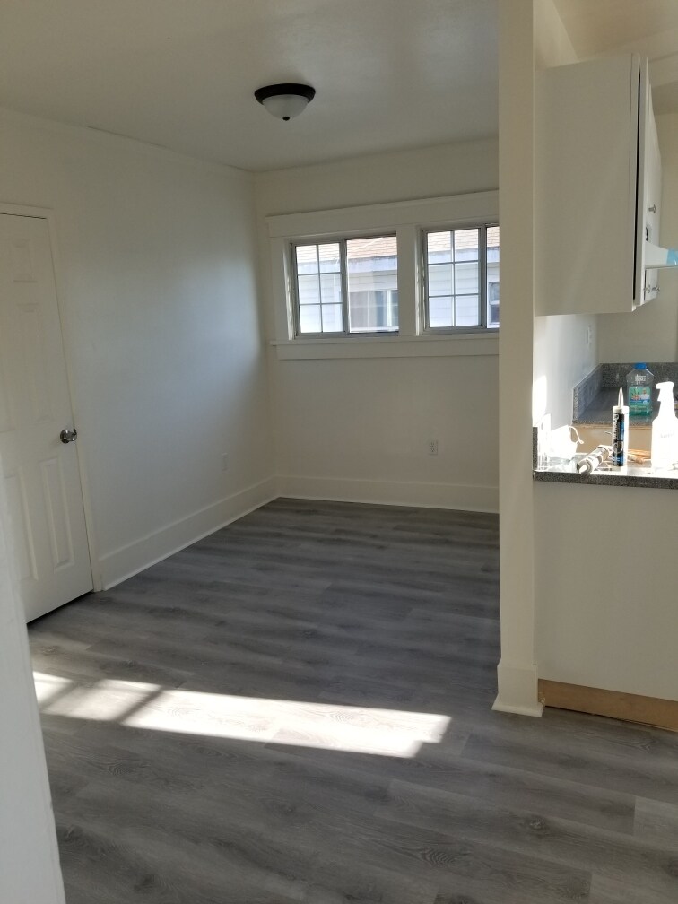 Building Photo - 1116 Magnolia Ave