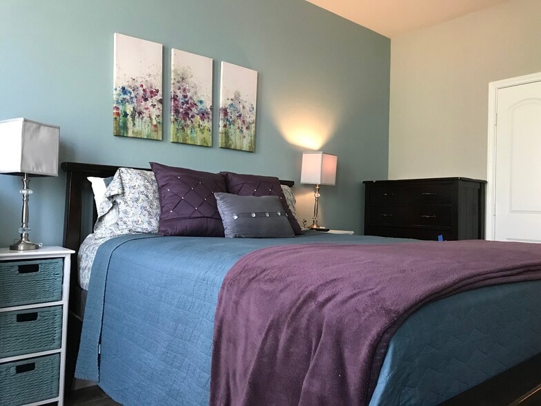 Master Bedroom - 9401 Privet Dr