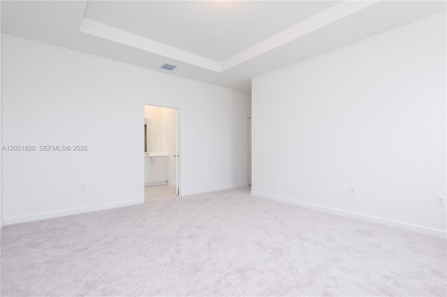 Building Photo - 2636 SE 8 CT
