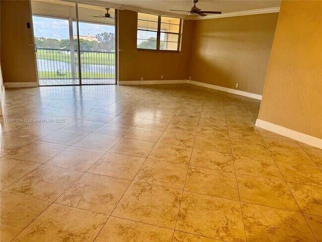 Building Photo - 3100 W Rolling Hills Cir