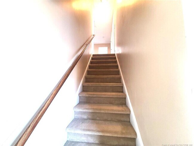 Building Photo - 972 Screech Owl Dr