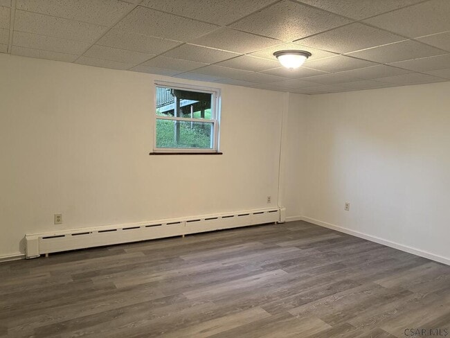 Building Photo - 2853 Bedford St