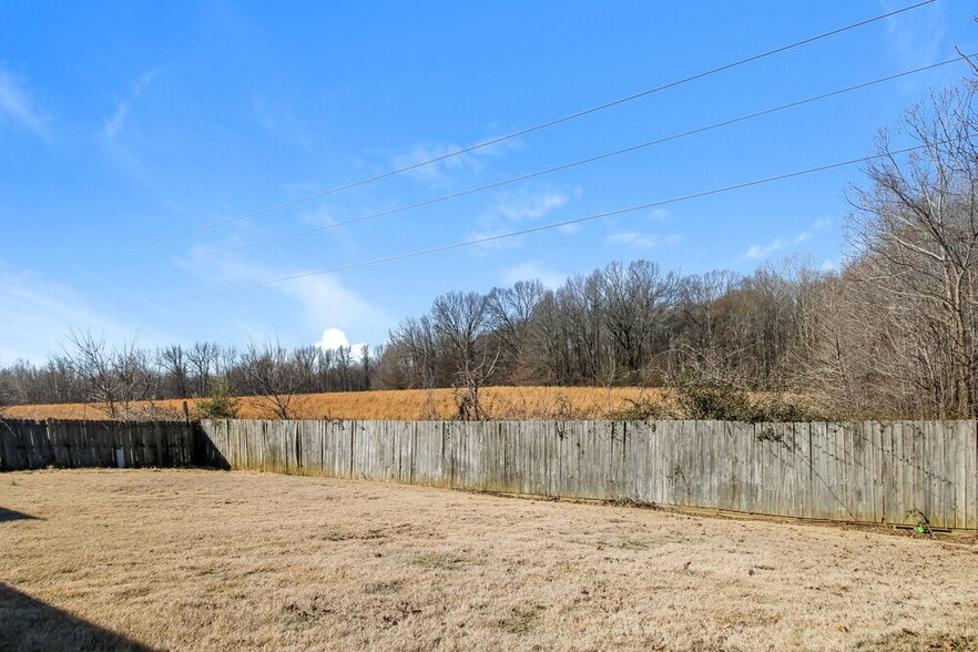 Building Photo - 6805 Sandbourne W