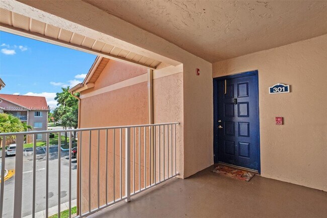 Building Photo - 15770 SW 104th Terrace