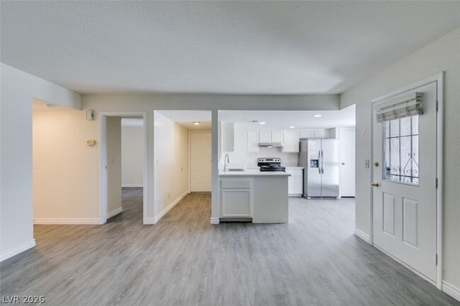 Building Photo - 3790 Shirebrook Dr