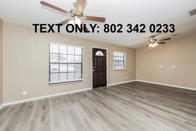 Building Photo - 2471 Wellington Dr