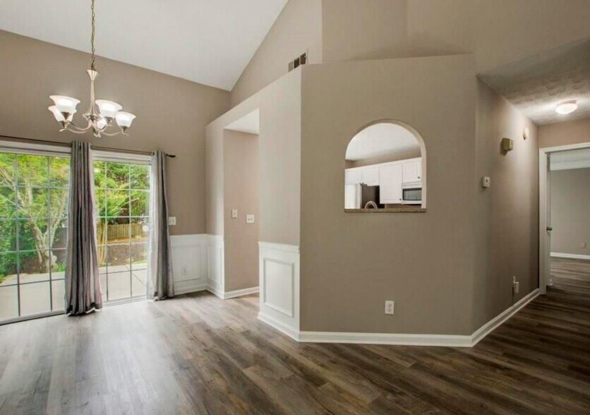Building Photo - 3321 Serenade Ct