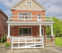 Building Photo - 179 9th St