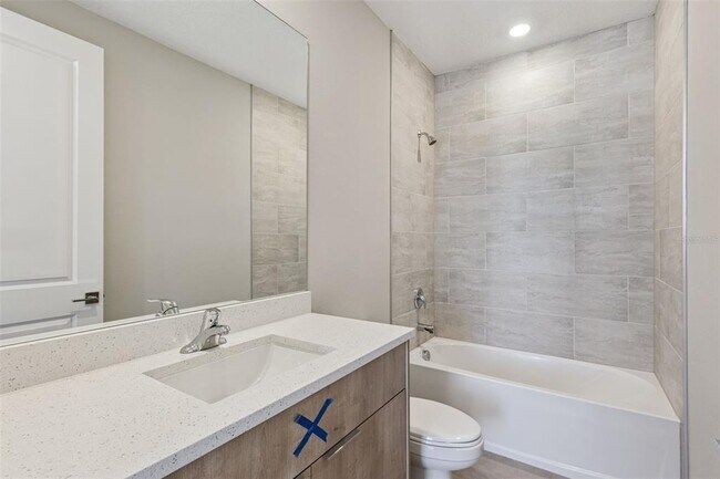 Building Photo - 2316 E Concord St