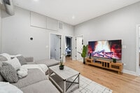 Building Photo - 6044 N Winthrop Ave