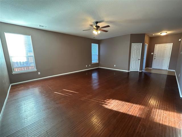 Building Photo - 5837 Fantail Dr