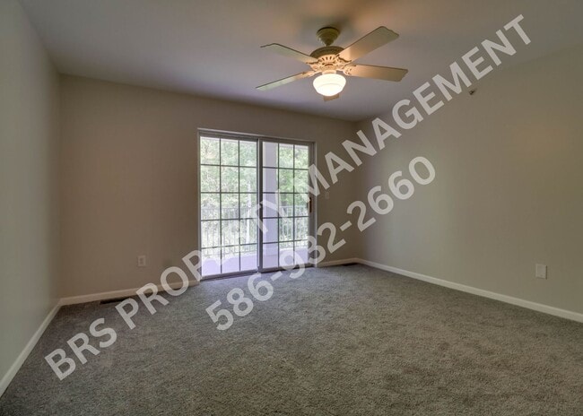 Building Photo - Move-In Ready 2BR Condo with Covered Garage in Harrison Township