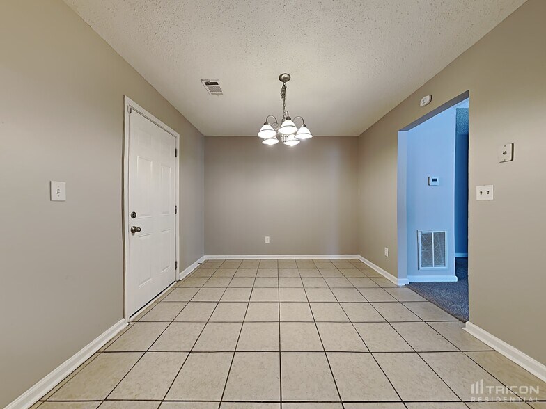 Building Photo - 4265 Reserve Hill Crossing