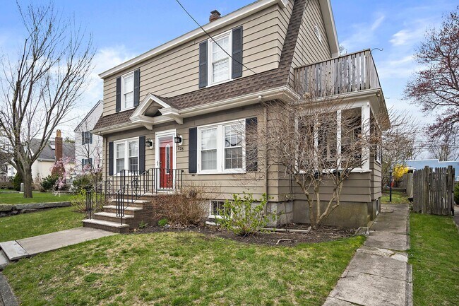 Building Photo - 226 Canal St