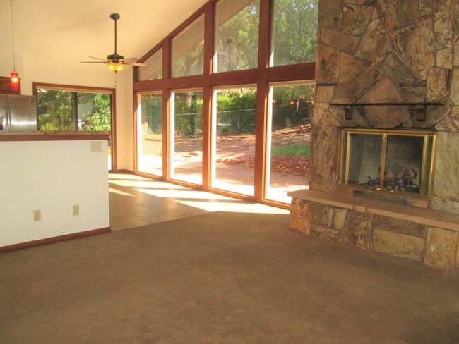 Building Photo - Unfurnished, 1-year long-term rental