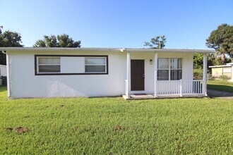 Building Photo - 3 bedroom 2 Baths