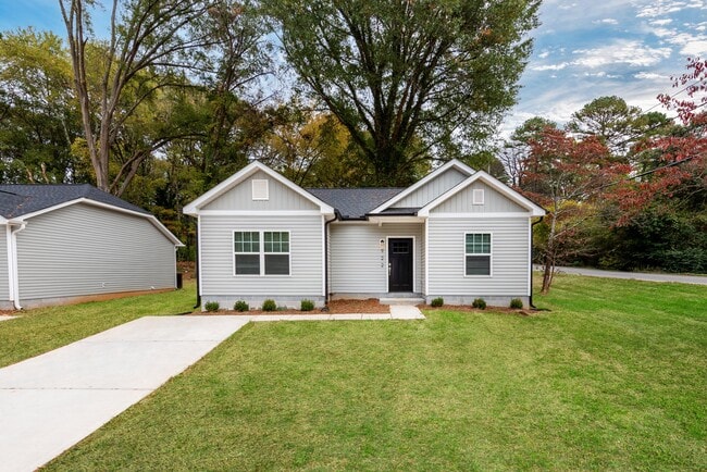 Building Photo - 922 W Davidson Ave