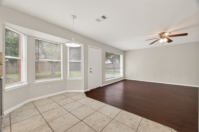 Building Photo - 5439 Baslow Dr