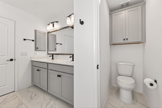 Building Photo - 5122 Emma Forest St