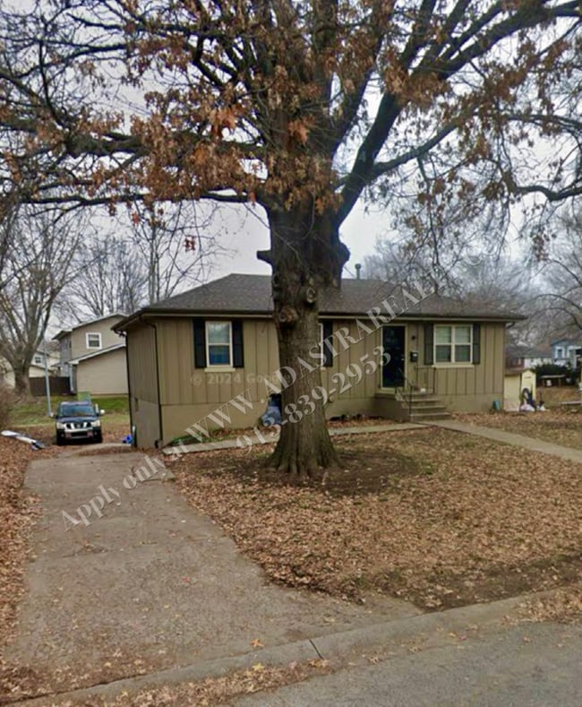 Building Photo - Wonderful Ranch Home in KCMO - Available i...