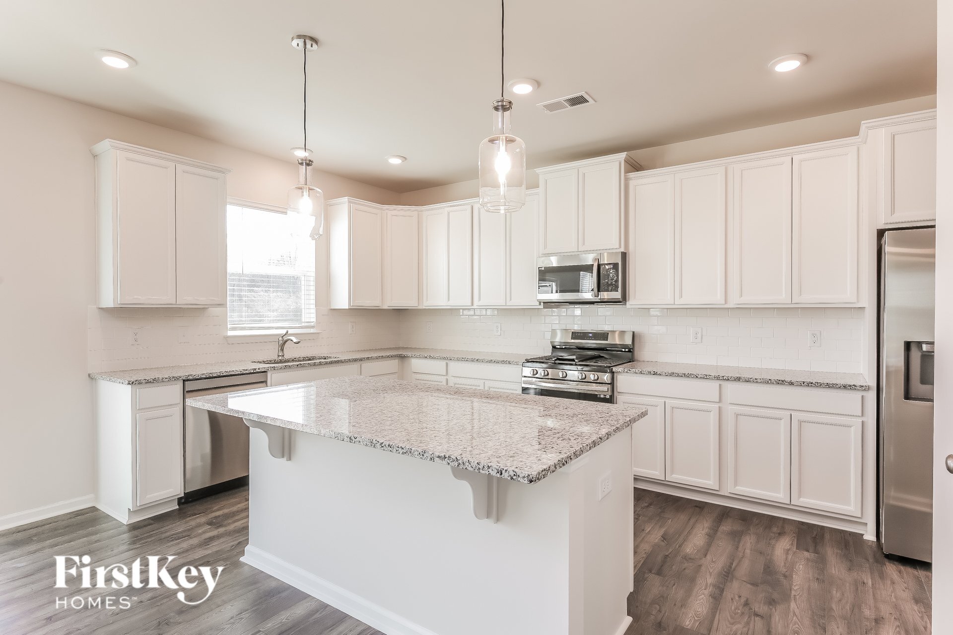 Building Photo - 1303 Eagledale Pl