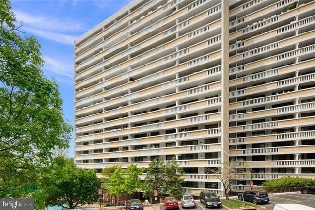 Building Photo - 6101 Edsall Rd