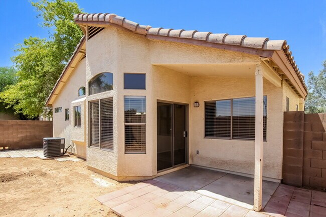 Building Photo - 1709 N 127th Ave