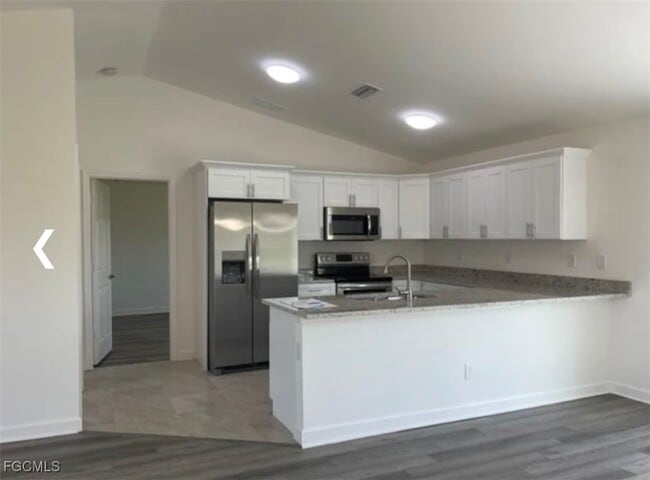 Building Photo - 1204 SW 1st Terrace