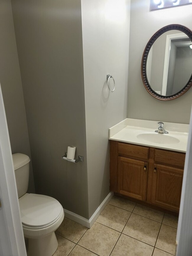 Building Photo - 3 Bedroom 2 1/2 bath Townhome for Rent in Waynesboro