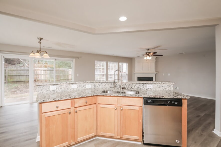 Building Photo - 2007 Gushing Dr