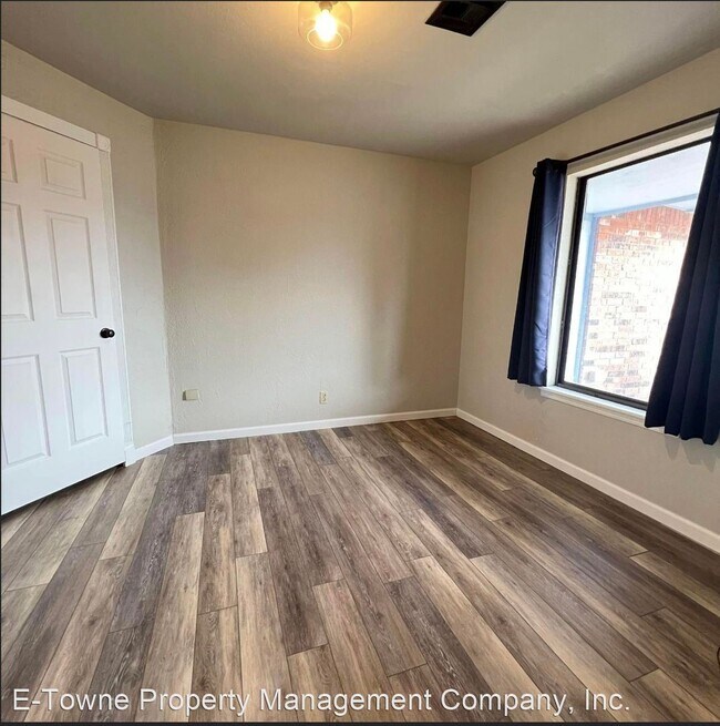 Building Photo - 4 br, 2 bath House - 514 Deer Run