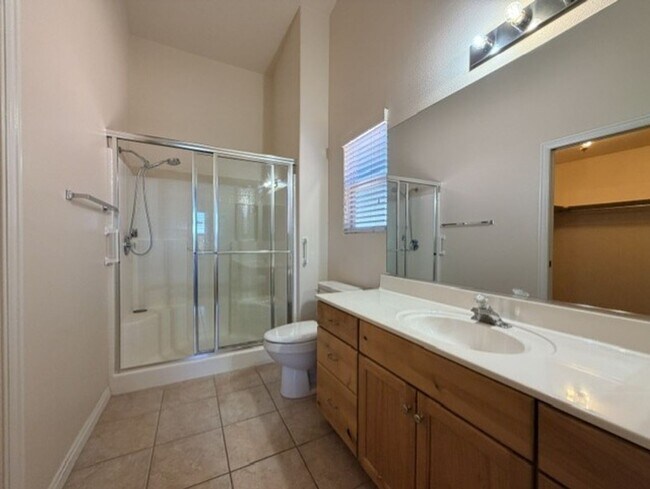 Building Photo - Snow Canyon Home!