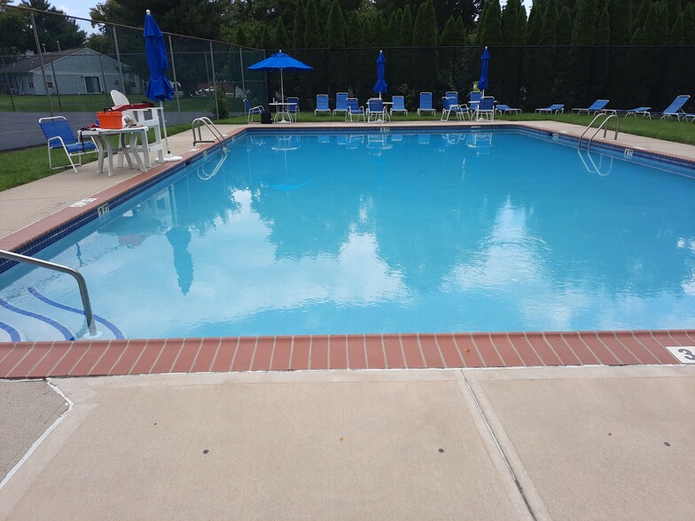 Private Pool - 7 Wyndmoor Dr