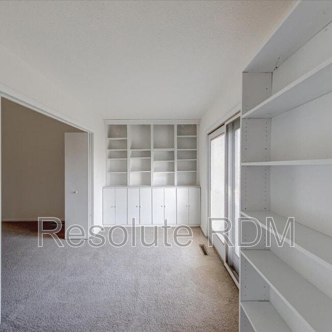 Building Photo - 12001 E 300 S