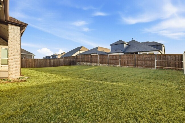 Building Photo - 1315 Cascade Ln
