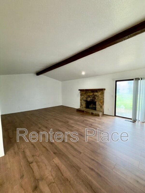 Building Photo - 1907 E 66th Pl