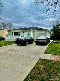 Building Photo - 260 Argus Dr