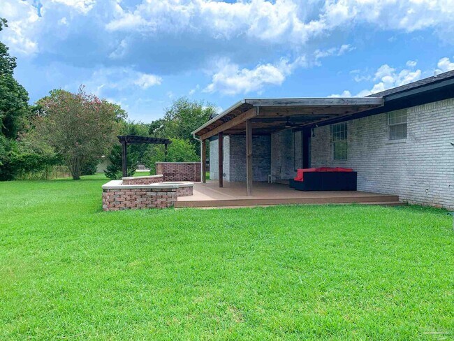 Building Photo - 10860 Berryhill Rd