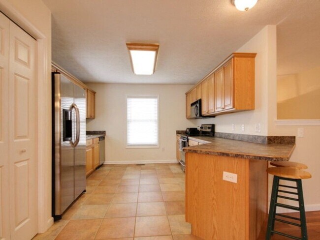 Building Photo - Brick Single Family Home in Battlefield Estates