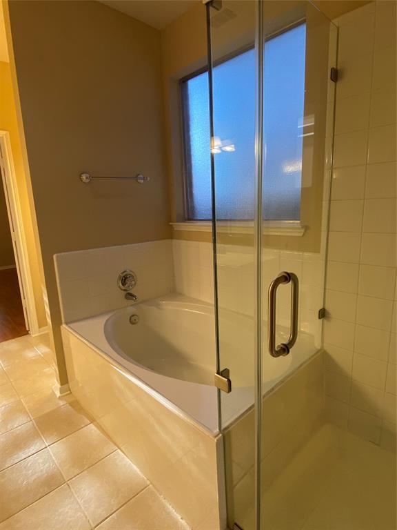 Building Photo - 2114 Winding Hollow Dr