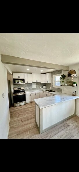 Building Photo - 1511 N 18th Ave